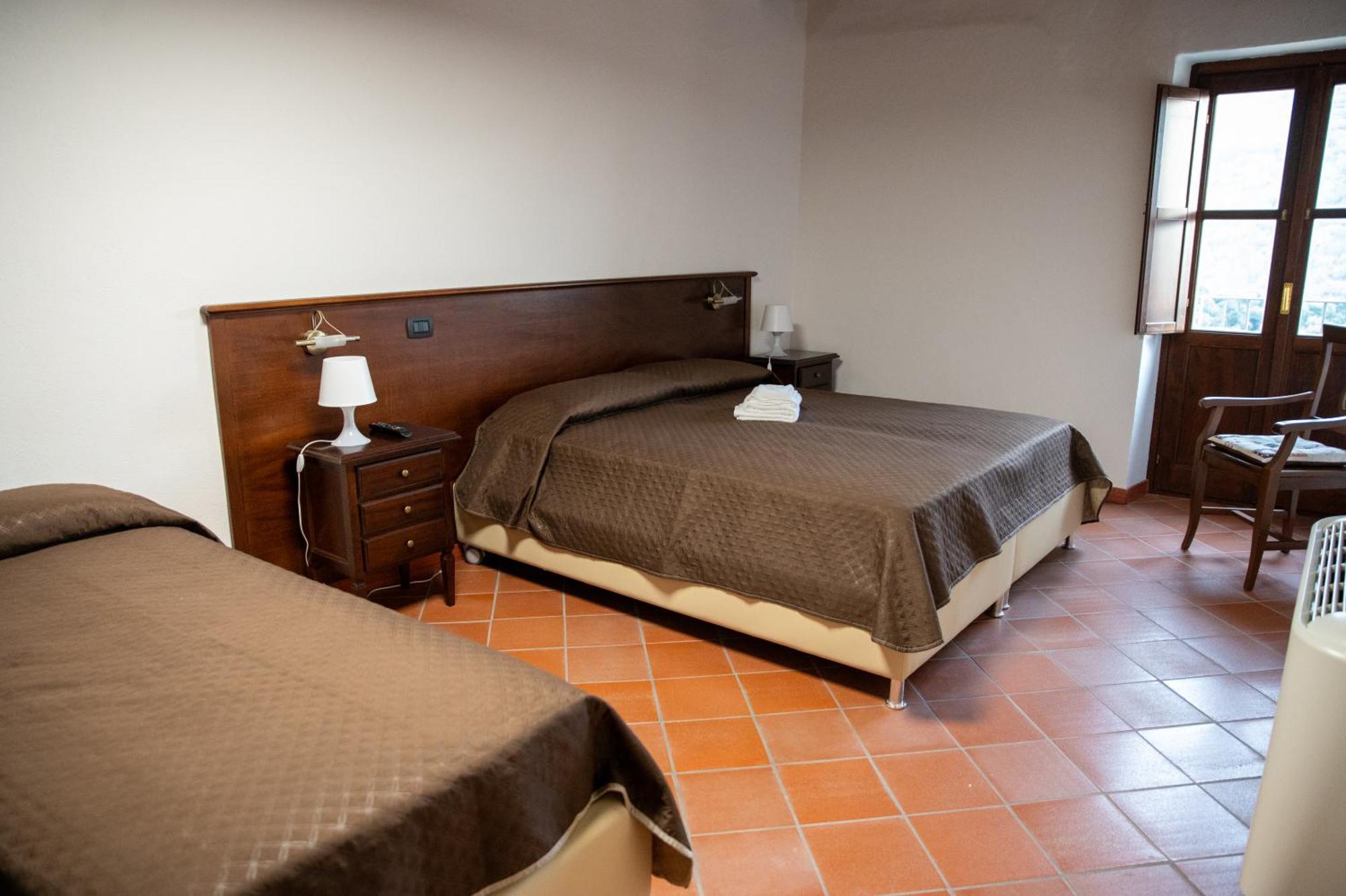 Dimora Del Borgo Affittacamere ซานจิเนโต ภายนอก รูปภาพ