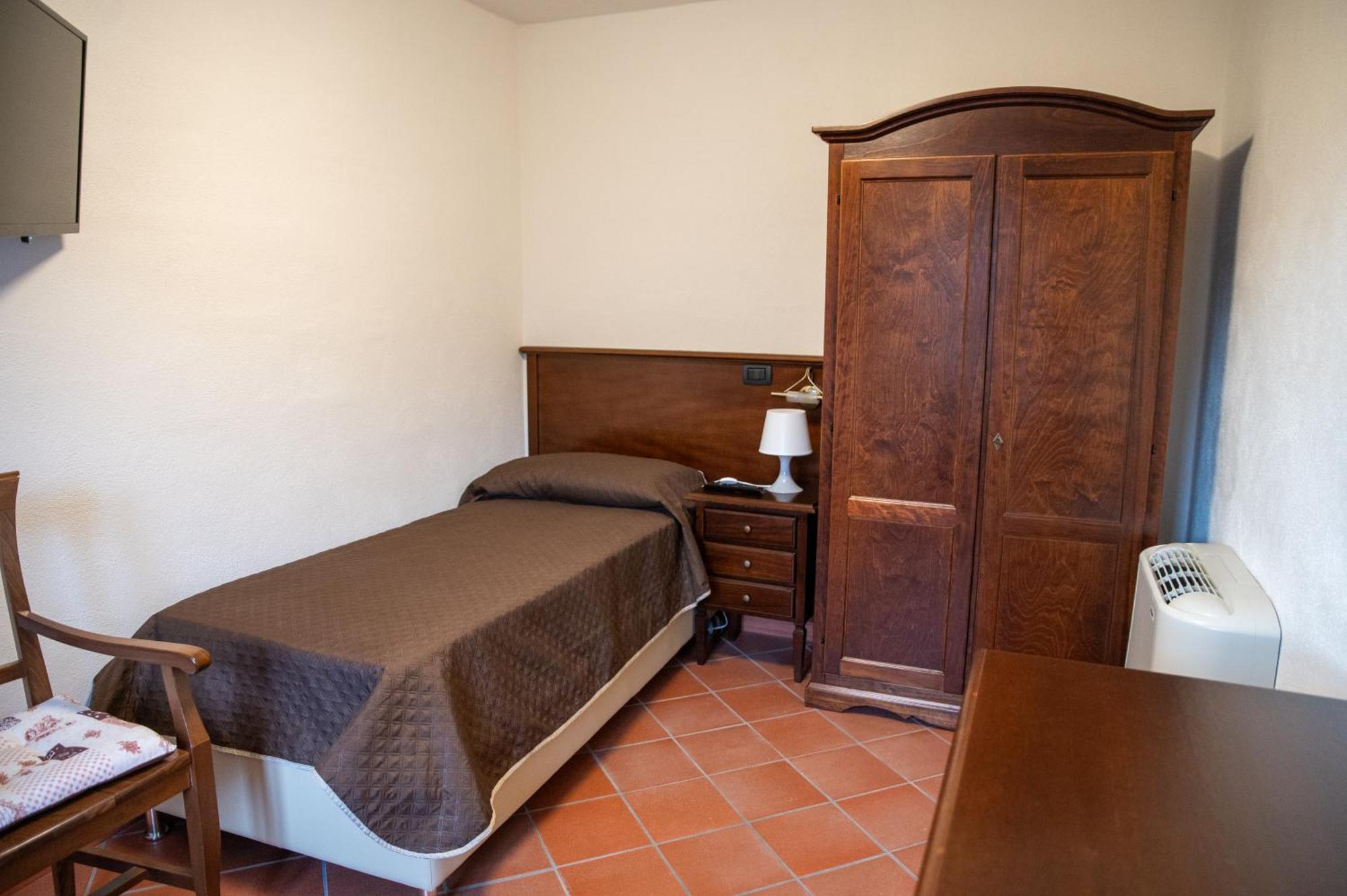 Dimora Del Borgo Affittacamere ซานจิเนโต ภายนอก รูปภาพ